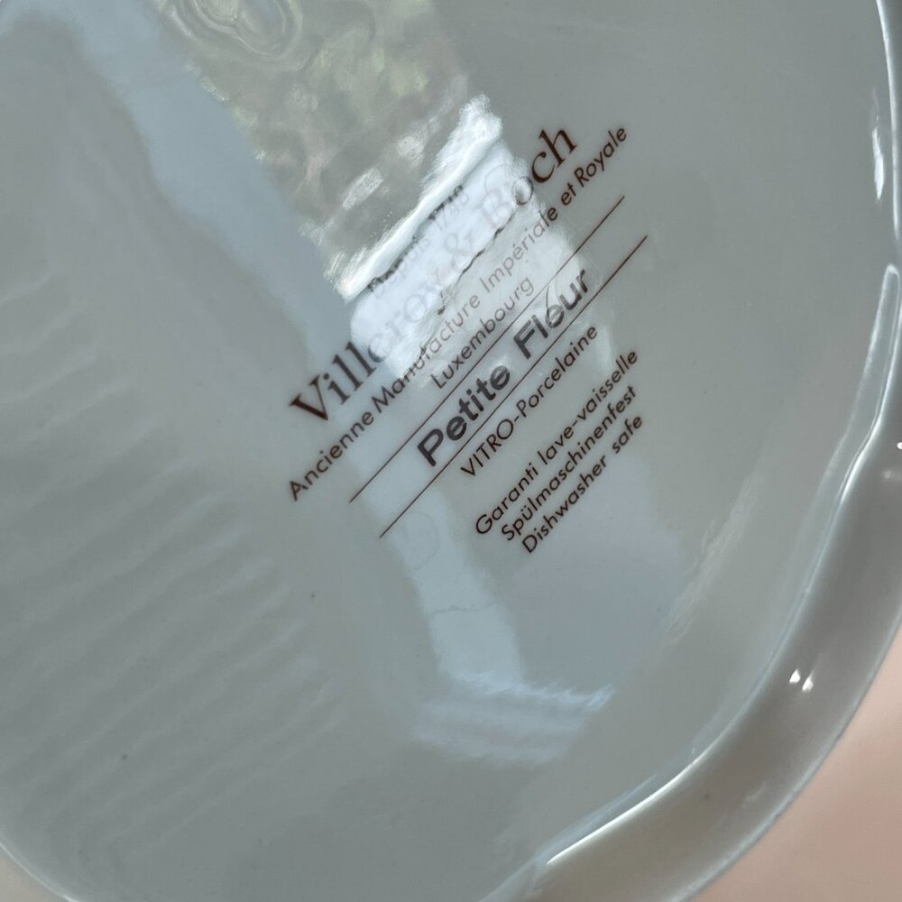 Villeroy and Boch Petite Fleur Covered Serving Dish - Picture 6 of 10